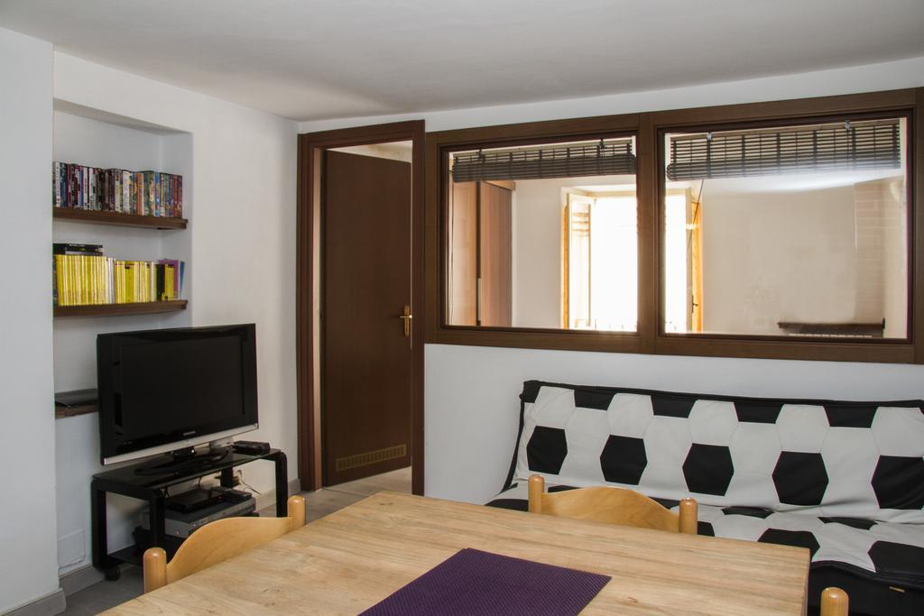 Apartment Via Sant'Alessandro Bergamo Rum bild