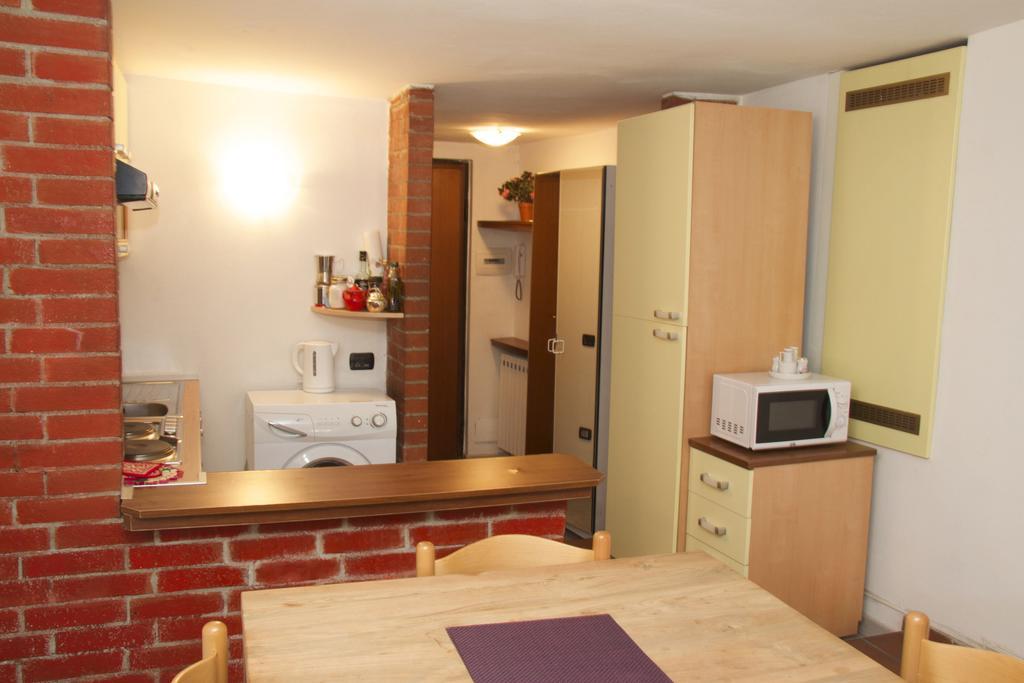 Apartment Via Sant'Alessandro Bergamo Rum bild